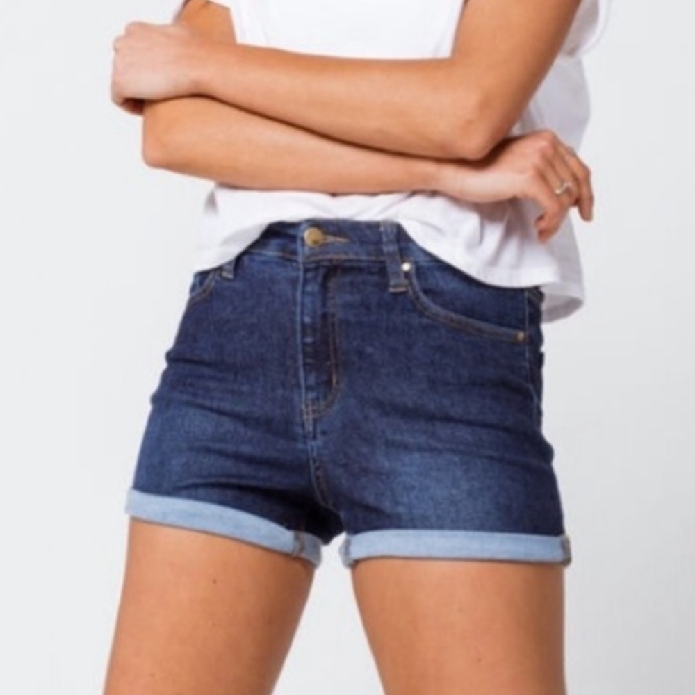 BDG Alexa Mid-Rise Short